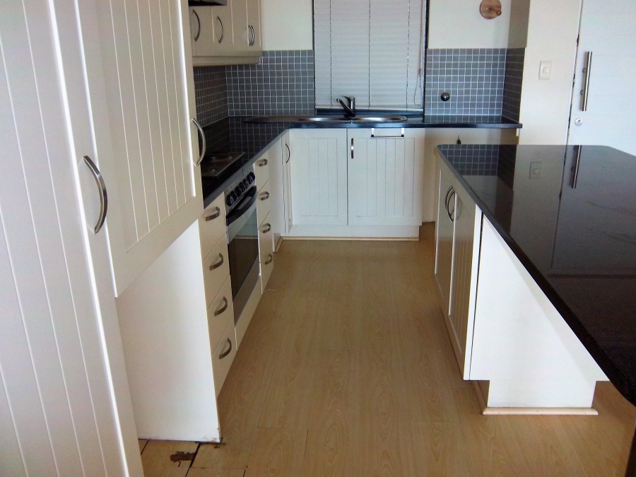 To Let 2 Bedroom Property for Rent in Strand North Western Cape